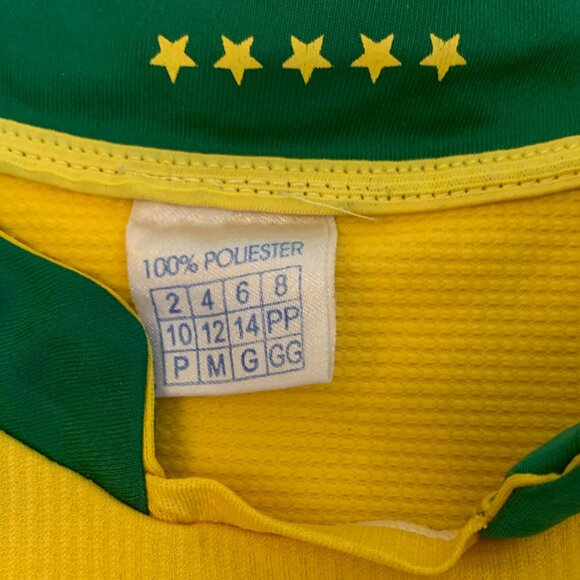 Brazil soccer jersey signed by Willian - Picture 6 of 7